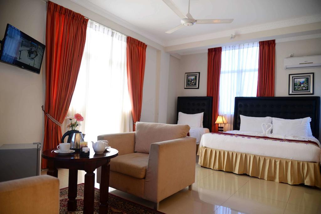 Lazaani Hotel Κολόμπο Δωμάτιο φωτογραφία