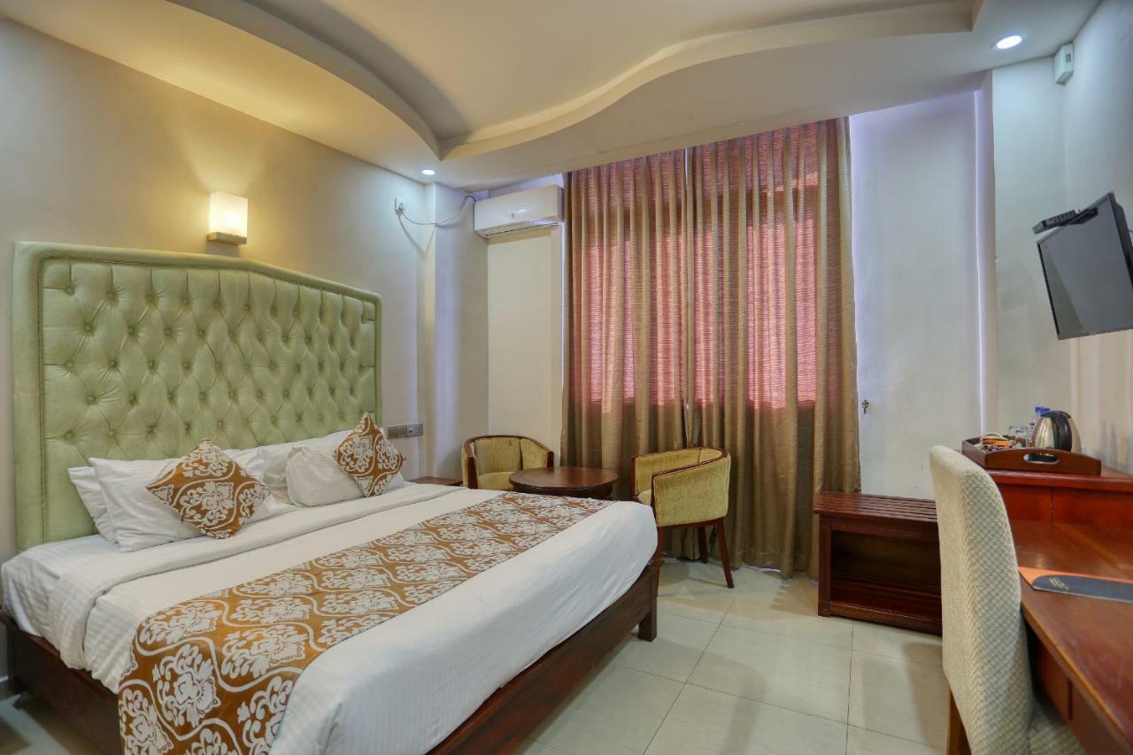 Lazaani Hotel Κολόμπο Εξωτερικό φωτογραφία
